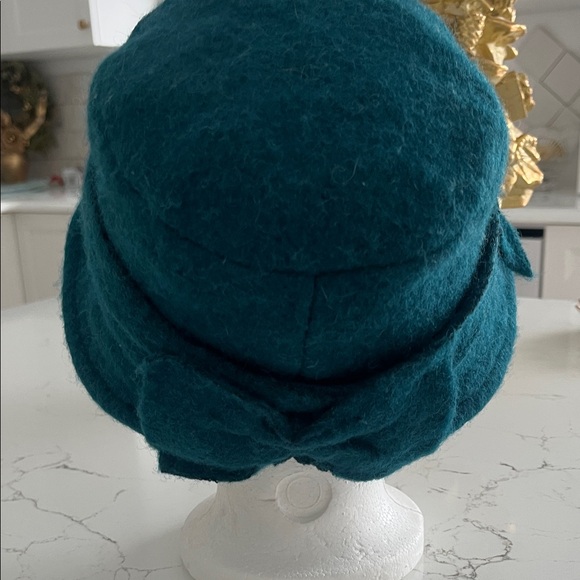 Elegant Teal Women's Hat - Picture 4 of 6